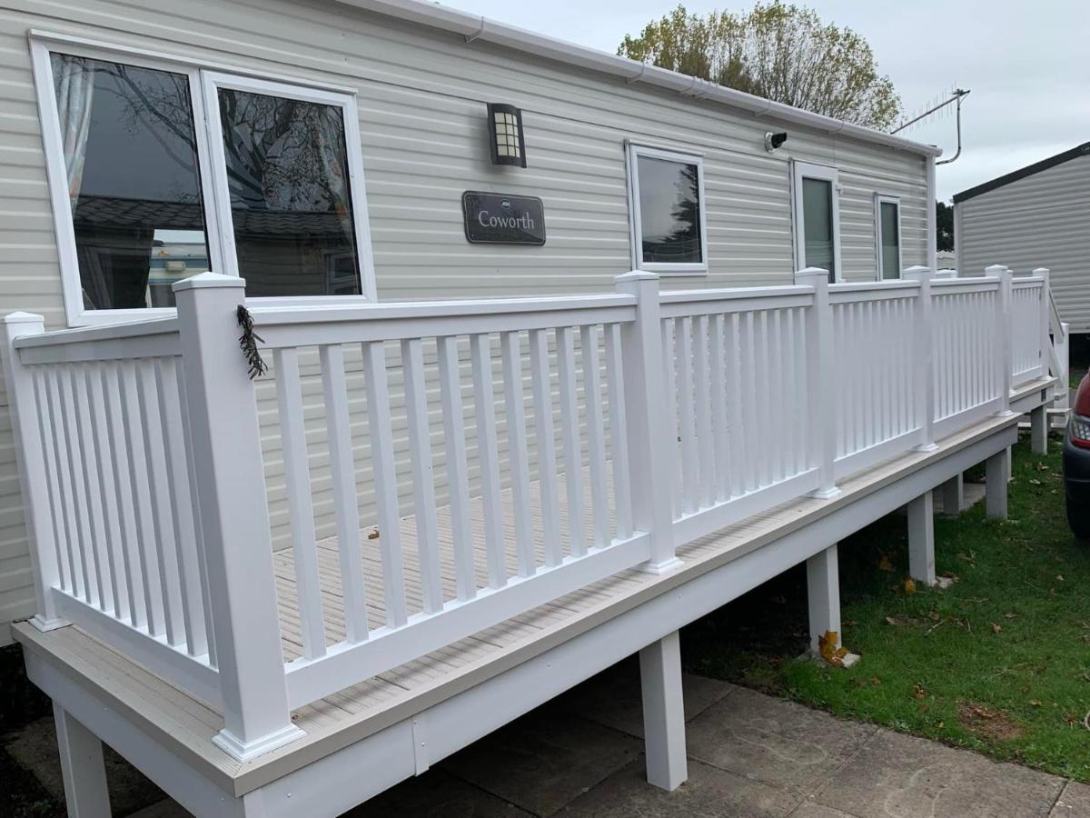 New 2 Bed Holiday Home With Decking In Rockley Park Dorset Near The Sea Lytchett Minster Екстериор снимка