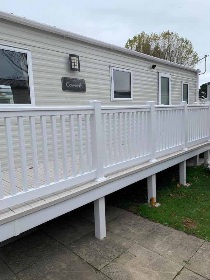 New 2 Bed Holiday Home With Decking In Rockley Park Dorset Near The Sea Lytchett Minster Екстериор снимка