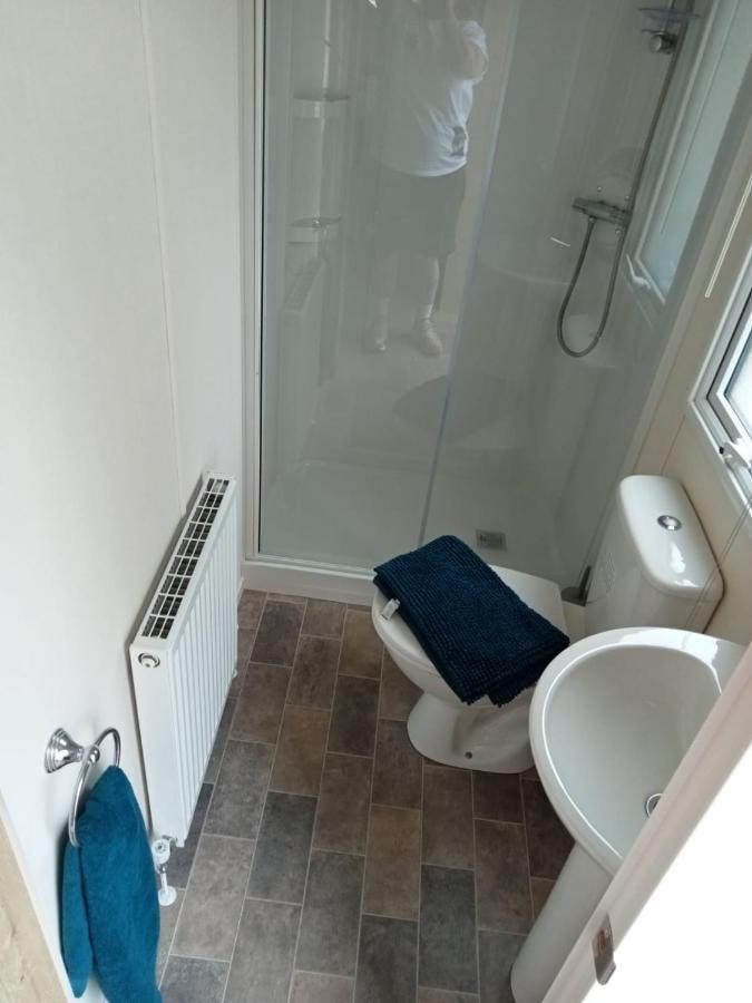 New 2 Bed Holiday Home With Decking In Rockley Park Dorset Near The Sea Lytchett Minster Екстериор снимка